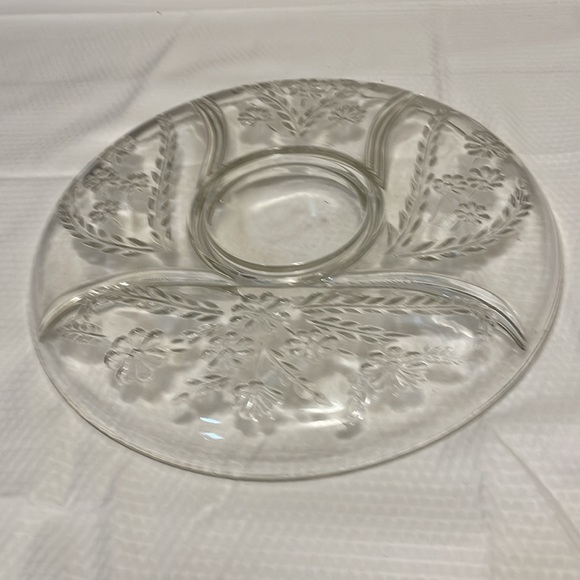 Vintage clear glass 5 compartment serving platter - Picture 5 of 5